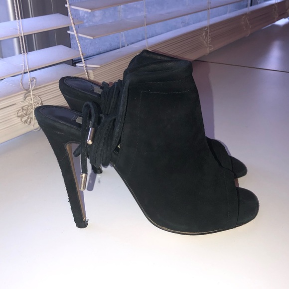 Steve Madden leather/suede sophie sandal. - Picture 7 of 7